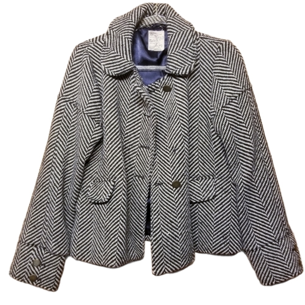 Tulle | Women's Black and Off White Chevron Print Pea Coat (Size Medium)